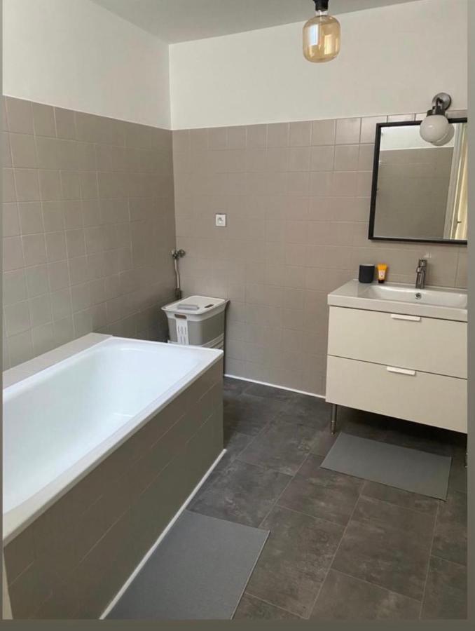 Appartement De Charme Au Coeur Du Centre Ville . Millau Kültér fotó